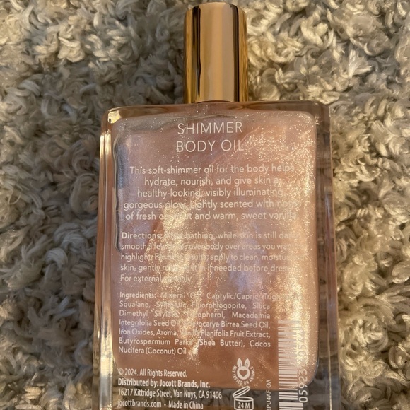 Pearlessence Coconut & Vanilla Shimmer Body Oil - Gold - Picture 2 of 3